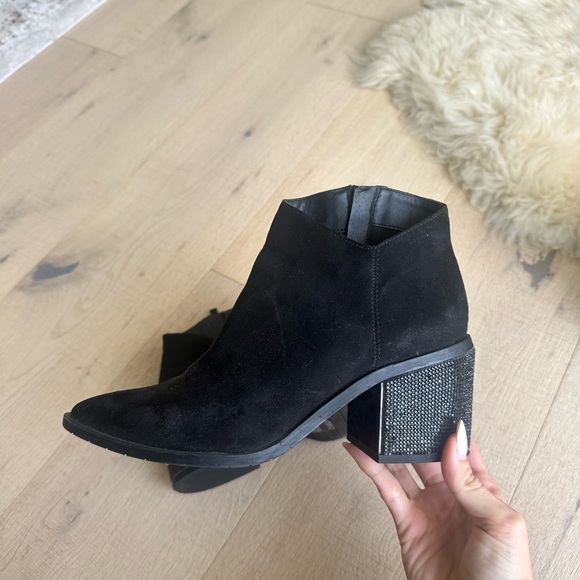 Black suede booties - Picture 3 of 5